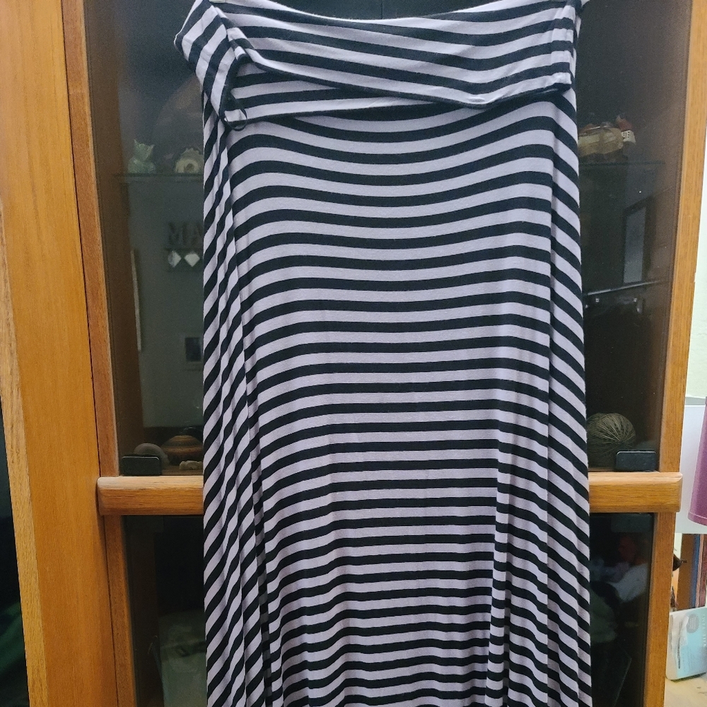 Woman's stripped maxi skirt
